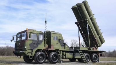 Η Σερβία στήνει… σινικό  τείχος στον αέρα –  Παίρνει τους τρομερούς πυραύλους  HQ 9B