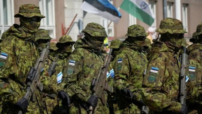 «45.000 στρατιώτες σε 24 ώρες» - Οι Εσθονοί προκαλούν σε πόλεμο τη Ρωσία