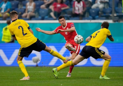 Σουηδία – Πολωνία 2-1: Δίλεπτο φωτιά στην Αγία Πετρούπολη, απάντησε ο Λεβαντόφσκι στο γκολ του Φόρσμπεγκ! (video)