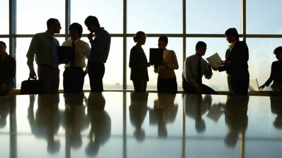 Με το «ένα πόδι στην έξοδο» το 69% των εργαζομένων - Ο μισθός δεν είναι η βασική αιτία