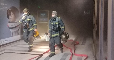 Κανονικά η λειτουργία της Alpha Bank, παρά τη φωτιά από βραχυκύκλωμα στα κεντρικά γραφεία