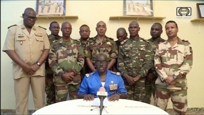 Πρωτοβουλία του Τσαντ για να τερματιστεί η κρίση στο Νίγηρα - Δεν αποκλείουν στρατιωτική παρέμβαση οι χώρες της Δυτικής Αφρικής
