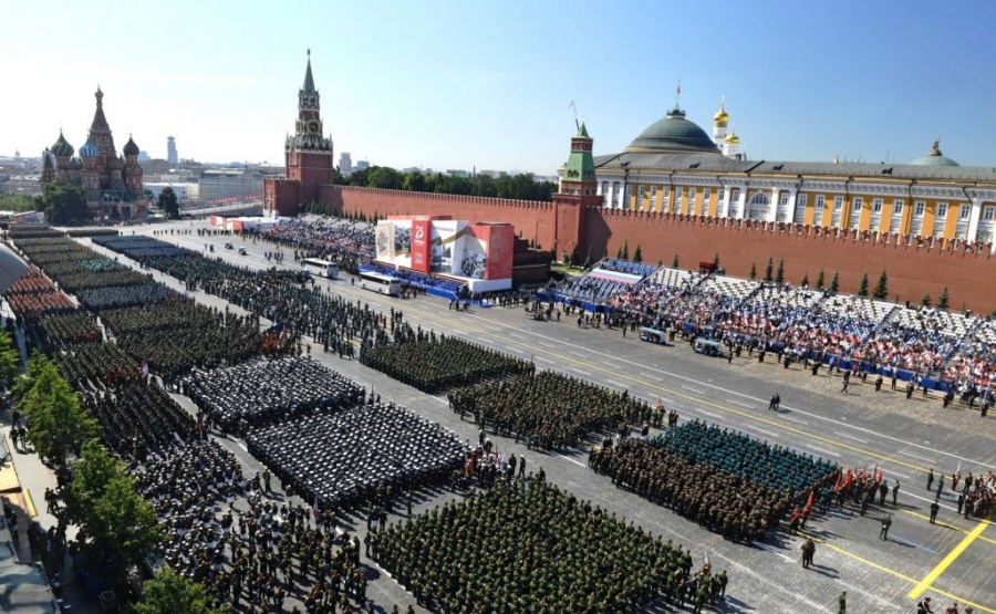 Ρωσία: Κανονικά η παρέλαση της 9ης Μαΐου για τη νίκη στον Β’ Παγκόσμιο Πόλεμο – Παρών και ο Putin