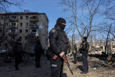 Πόλεμος στην Ουκρανία: Εκατό χιλιάδες άμαχοι θέλουν να φύγουν από τη Μαριούπολη αλλά δεν μπορούν