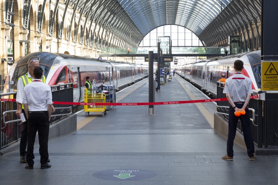 Έμφραγμα στη Βρετανία από την 24ωρη απεργία των εργαζομένων στο σιδηροδρομικό δίκτυο - Η μεγαλύτερη εδώ και δεκαετίες