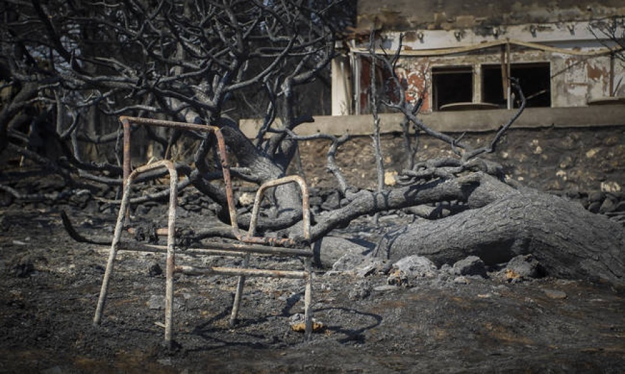 Στους 88 ανέρχονται οι νεκροί της φονικής πυρκαγιάς - Κατέληξε στο ΚΑΤ μια 42χρονη