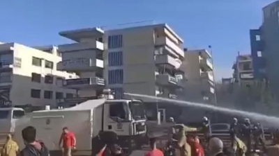 Ένταση μεταξύ πυροσβεστών και αστυνομικών