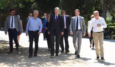 Επίσκεψη του Αμερικανού Πρέσβη στο “Anna Papageorgiou STEM Center” του Ανατόλια που κατασκευάζει η ΕΛΛΑΚΤΩΡ