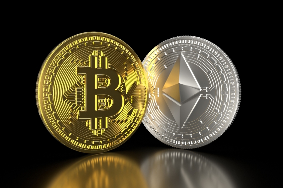 Τριγμοί και στα crypto λόγω της νέας μετάλλαξης - Το bitcoin -8%, το ether -11%