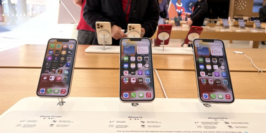 Apple: Κέρδη - ρεκόρ 34,6 δισ. δολάρια το δ’ τρίμηνο του 2021 με ώθηση από το iPhone 13