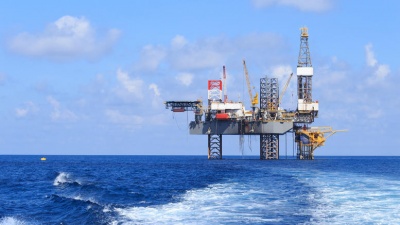 «Κόλλησε» στο ΥΠΕΝ η περιβαλλοντική μελέτη για τις έρευνες υδρογονανθράκων στην Κρήτη