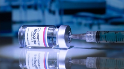 Covid: Κοντά στο 1 δις δόσεις εμβολίων η Κίνα – Πάνω από 600.000 οι νεκροί στις ΗΠΑ