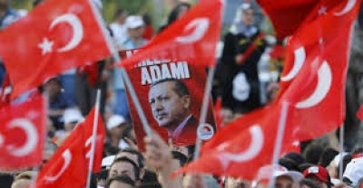 Τουρκία: Ο επί 23 χρόνια δήμαρχος της Άγκυρας παραιτήθηκε μετά από εντολή Erdogan