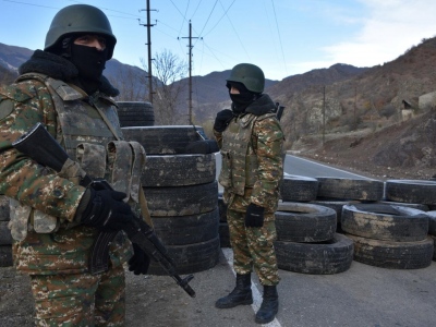 Nagorno Karabakh: Οι παραστρατιωτικοί παραδίδουν τον οπλισμό τους – Τηρείται η κατάπαυση του πυρός