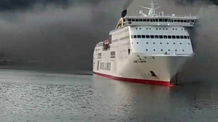 Ασφαλείς όλοι επιβάτες του πλοίου «Olympic Champion» στο οποίο εκδηλώθηκε πυρκαγιά