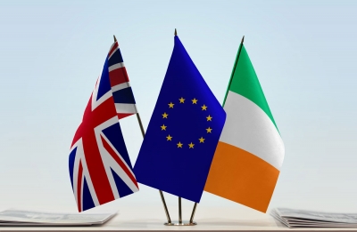 Μ. Βρετανία σε ΕΕ: Θέλουμε να διαπραγματευτούμε μια λύση για το εμπόριο με τη Β. Ιρλανδία