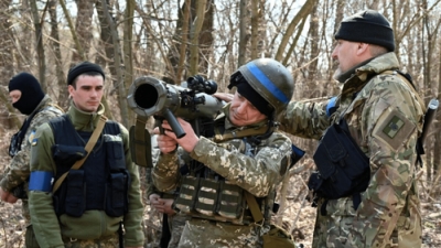H θανάσιμη εμπλοκή της ΕΕ: Θα εκπαιδεύσει 30.000 Ουκρανούς στρατιώτες – Συνταρακτική αποκάλυψη για τις ουκρανικές απώλειες στο Bakhmut