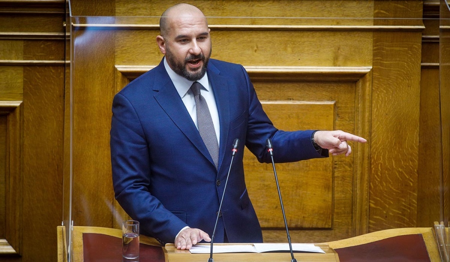 Την άμεση αποχώρηση  της ομάδας Αχτσιόγλου από τον ΣΥΡΙΖΑ ζήτησε ο Τζανακόπουλος