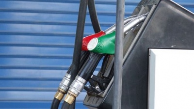 Κρίσιμη συνάντηση βενζινοπωλών με Θεοδωρικάκο - Προειδοποιούν για κινητοποιήσεις, κλειστά τα πρατήρια στη Λέσβο