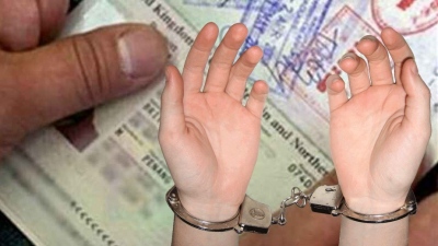 ΕΛΑΣ: Σύλληψη 41χρονου για πλαστογραφία σε έγγραφα που μεταπωλούσε σε αλλοδαπούς