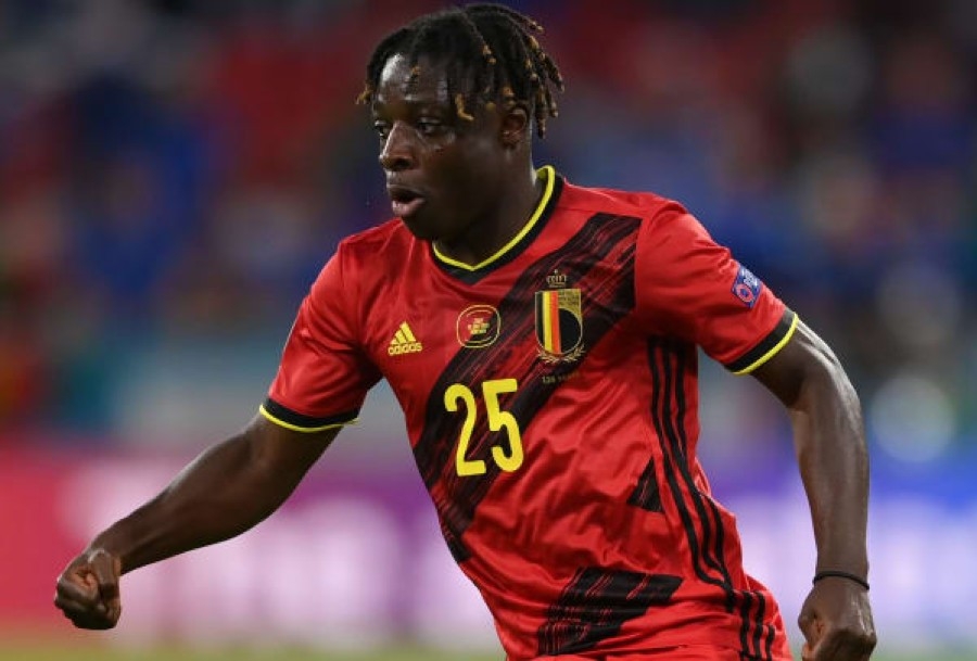 Μπάγερν Μονάχου: Ενδιαφέρον για Ντοκού