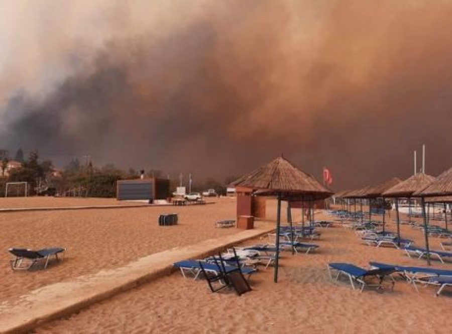 Πρωτοφανής η καταστροφή από τη φωτιά - Σε κατάσταση εκτάκτου ανάγκης κηρύχθηκε η Νότια Ρόδος