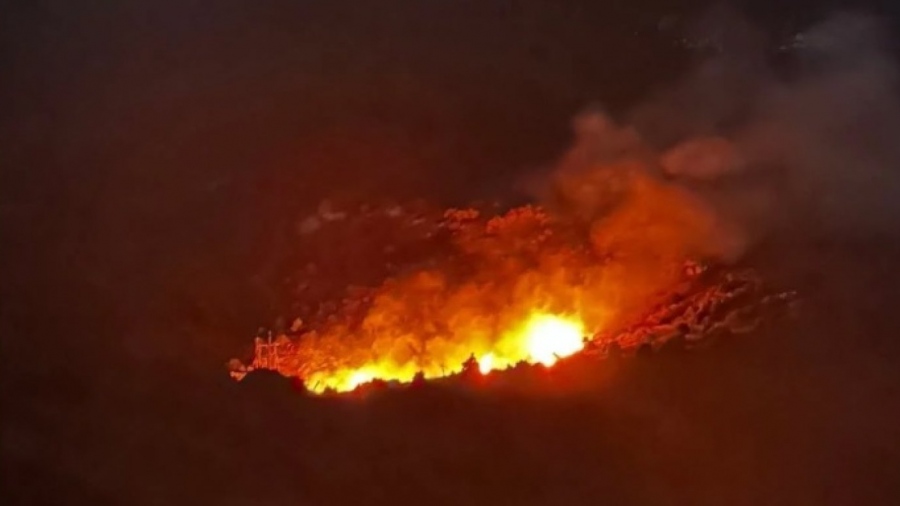 Συναγερμός στην Πάρνηθα - Πυρκαγιά στο Μπάφι - Μεγάλη κινητοποίηση της πυροσβεστικής