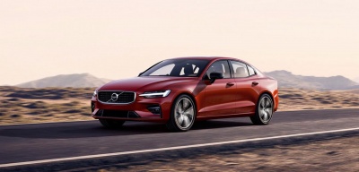 Volvo: Υβριδική plug-in έκδοση για το S60 με 390 ίππους!