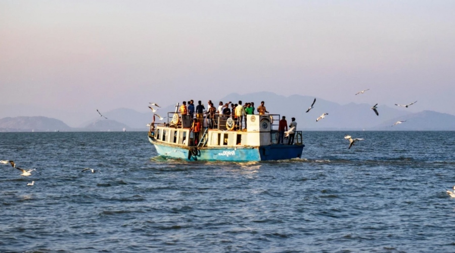 Νέα επιχείρηση διάσωσης 60 μεταναστών νότια της Κρήτης - 200 μέσα σε μόλις 30 ώρες, γιουρούσι από βάρκες