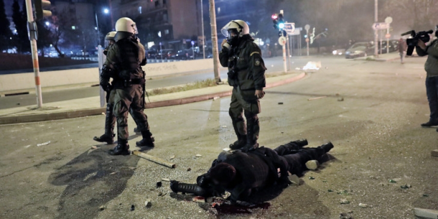 Νέα Σμύρνη: Δύο ακόμα συλλήψεις για τον ξυλοδαρμό του αστυνομικού – Κοντά και σε άλλους δράστες η ΕΛΑΣ