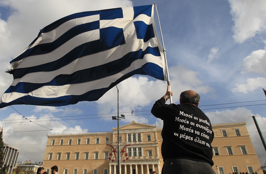 Αντιμέτωπη με σοβαρή υπαρξιακή απειλή η Ελλάδα, μόνο γερνά και πεθαίνει - Δημογραφική κατάρρευση μετά την κρίση χρέους