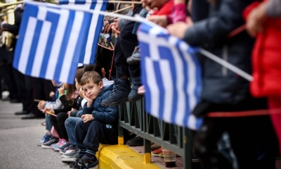 Λαθρομεταναστευτικό και δημογραφικό απειλούν την Ελλάδα με αφανισμό
