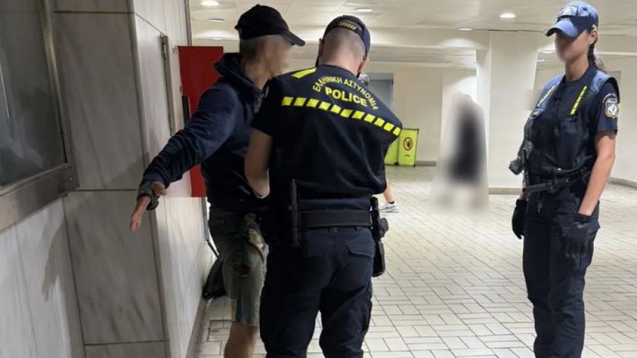 Αττική: Στις 1.536 οι συλλήψεις σε Μέσα Μαζικής Μεταφοράς από αστυνομικούς στο 8μηνο -  Κατασχέθηκαν από τσεκούρι μέχρι ξίφος