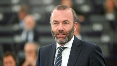 Manfred Weber (Λαϊκό Κόμμα): Το Ευρωκοινοβούλιο θεωρεί ότι είναι αδύνατο να εγκριθεί η εμπορική συμφωνία με τις ΗΠΑ