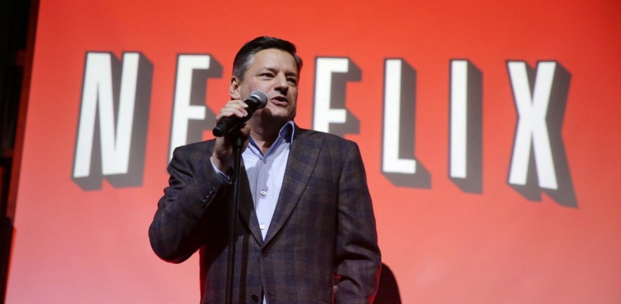 Τεντ Σαράντος: Ποιος είναι ο Σαμιώτης που αναλαμβάνει το τιμόνι του Netflix
