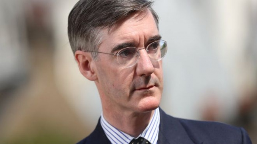 Rees - Mogg (Βρετανία): Ο Farage θα πρέπει να σταματήσει να πολεμάει τους Τόρις