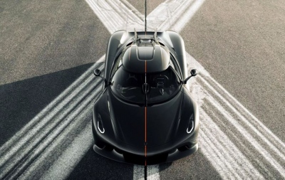 Η Koenigsegg πάει για νέο ρεκόρ ταχύτητας με το Jesko Absolut