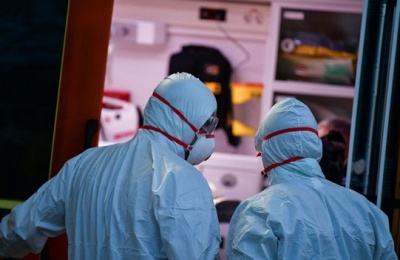 Στο νοσοκομείο Καστοριάς κλιμάκιο του ΕΟΔΥ - Νοσηλεύονται ο γιος και η νύφη του 90χρονου που κατέληξε