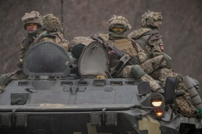 Interfax: Ο ρωσικός στρατός θα ανοίγει ανθρωπιστικούς διαδρόμους για απομάκρυνση Ουκρανών αμάχων προς τη Ρωσία κάθε μέρα