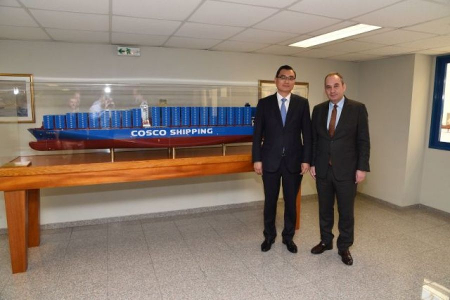 Συνάντηση Πλακιωτάκη - Yu (Πρόεδρος ΟΛΠ - Cosco): Θα συνεχίσουμε να επενδύουμε δυναμικά στην Ελλάδα