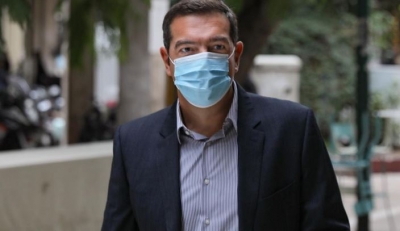 Στις πληγείσες από το σεισμό περιοχές ο Τσίπρας: Να δοθούν οι αποζημιώσεις, να ξεκινήσουν οι αποκαταστάσεις