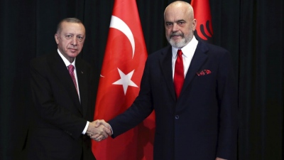 Deutsche Welle: H Τουρκία «επενδύει» στην Αλβανία