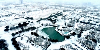 AccuWeather: Η ζημία από την χιονοθύελλα στο Τέξας μπορεί να φθάσει στα 50 δισεκ. δολάρια