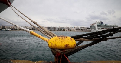 Απαγορευτικό απόπλου από Ραφήνα, Λαύριο – Από Πειραιά μόνο τα δρομολόγια για Αργοσαρωνικό