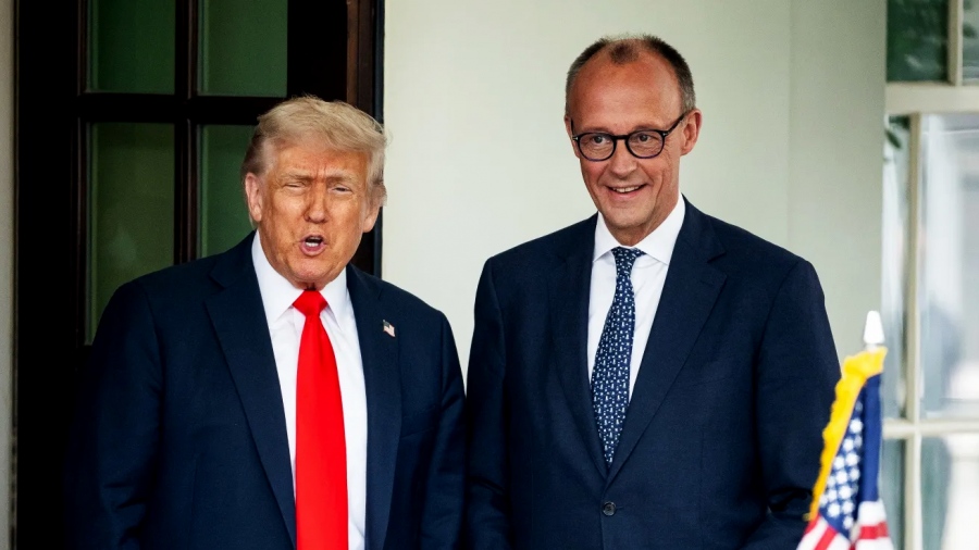 Ο Merz παραχάραξε την ιστορική αλήθεια για να κολακέψει τον Trump αλλά «ξέχασε» την ύπαρξη της... Σοβιετικής Ένωσης