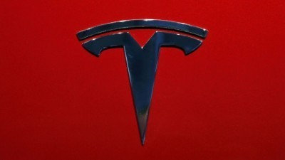 Aπίστευτο ράλι για την Tesla, έφτασε στα 800 δολ. - Ο Εlon Musk πλουσιότερος στον κόσμο