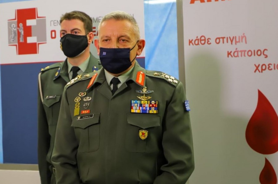 Στο Νοσοκομείο Ευαγγελισμός εμβολιάστηκε ο Φλώρος - Τι δήλωσε