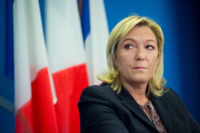 Πραξικόπημα στην Ιταλία καταγγέλλει η Marine Le Pen