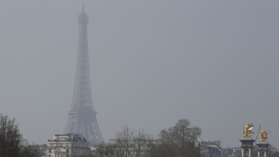 Το 98% των Ευρωπαίων αναπνέει βαριά μολυσμένο αέρα - Η ατμοσφαιρική ρύπανση στην ΕΕ πολύ μεγαλύτερη των ορίων του ΠΟΥ