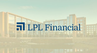 LPL Capital: Παρά το ράλι στη Wall Street, οι επενδυτές στις ΗΠΑ έχουν παρκάρει 5 τρισ. δολ.